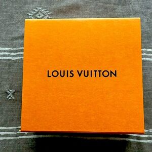 Louis Vuitton box